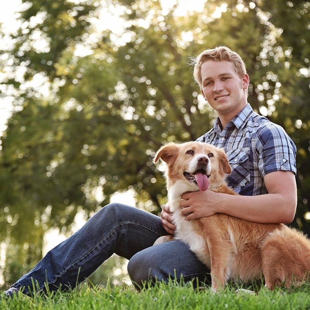 alumni Jake and Dog2 alumni Jake and Dog2