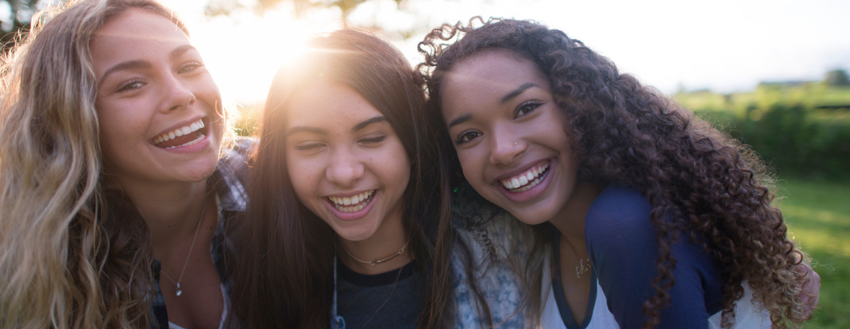 three teen girls